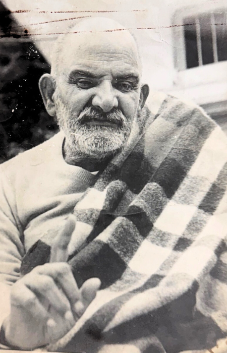 Neem Karoli Baba (Maharaj-ji) in his beloved blanket